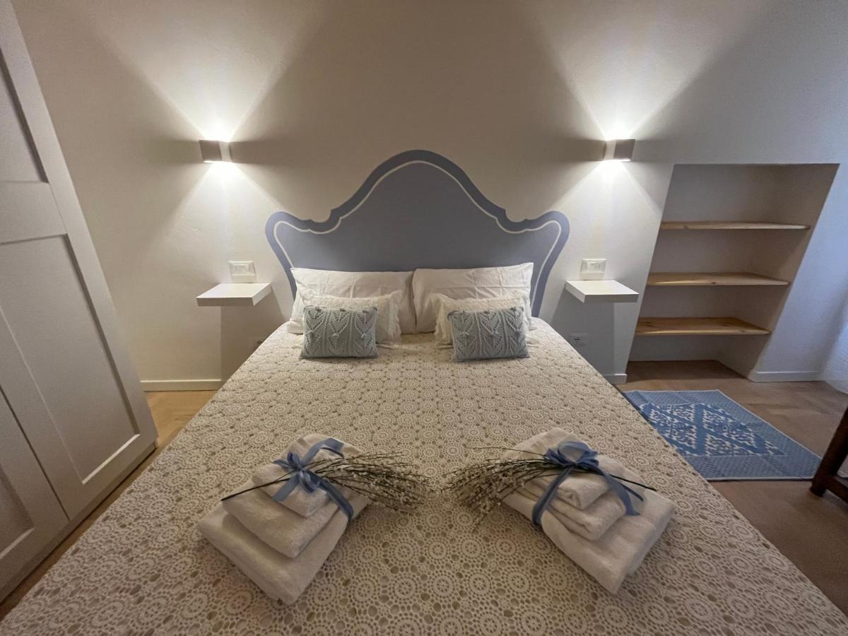 La Piccola Casa Al Lago - Intera Casa Con 3 Camere E 2 Box ซาโล ภายนอก รูปภาพ