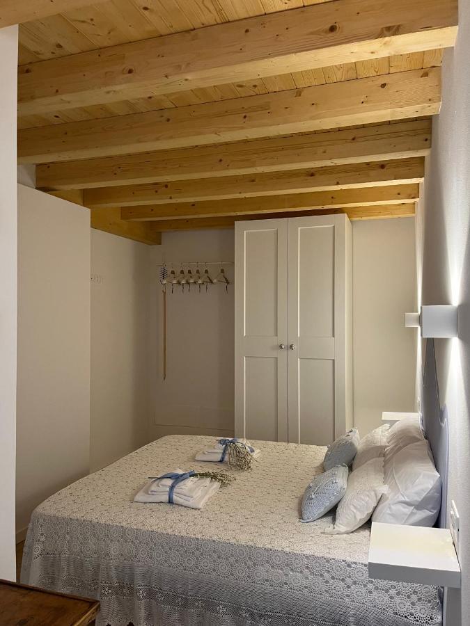 La Piccola Casa Al Lago - Intera Casa Con 3 Camere E 2 Box ซาโล ภายนอก รูปภาพ