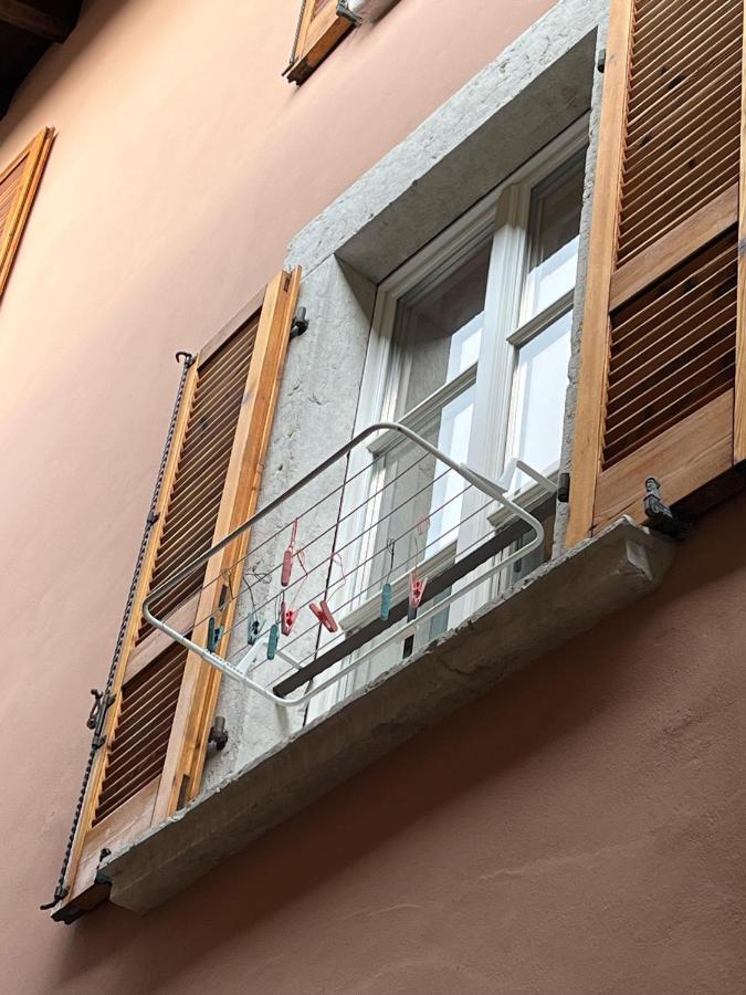 La Piccola Casa Al Lago - Intera Casa Con 3 Camere E 2 Box ซาโล ภายนอก รูปภาพ