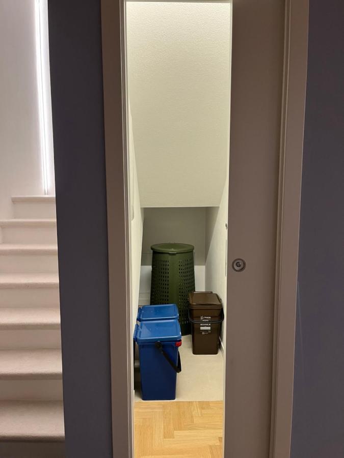 La Piccola Casa Al Lago - Intera Casa Con 3 Camere E 2 Box ซาโล ภายนอก รูปภาพ