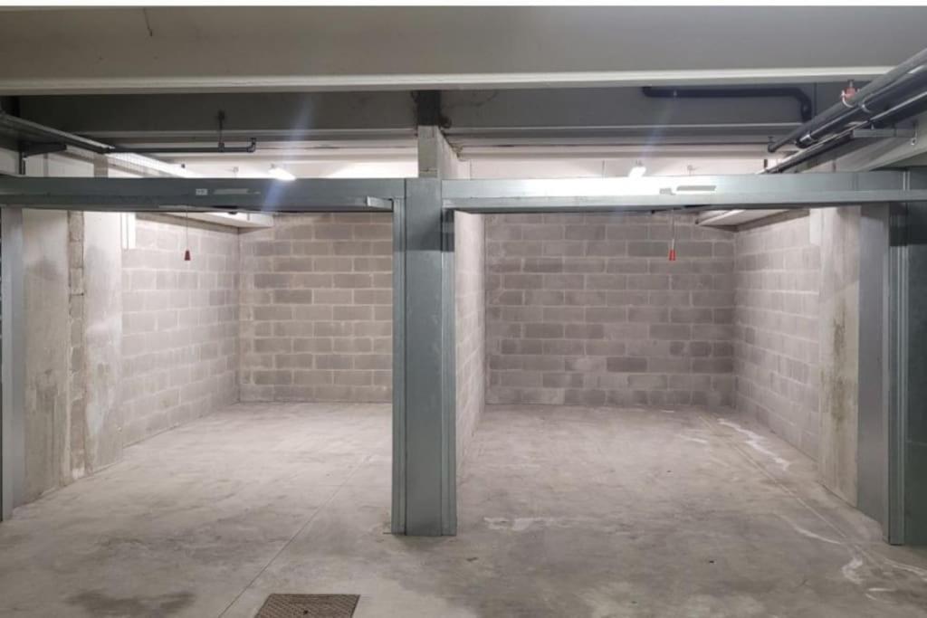 La Piccola Casa Al Lago - Intera Casa Con 3 Camere E 2 Box ซาโล ภายนอก รูปภาพ