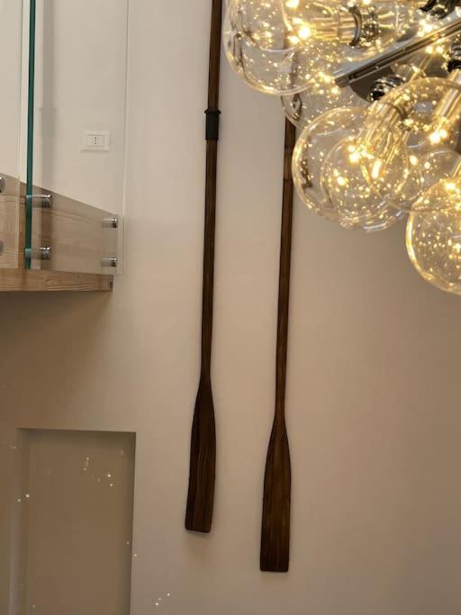 La Piccola Casa Al Lago - Intera Casa Con 3 Camere E 2 Box ซาโล ภายนอก รูปภาพ