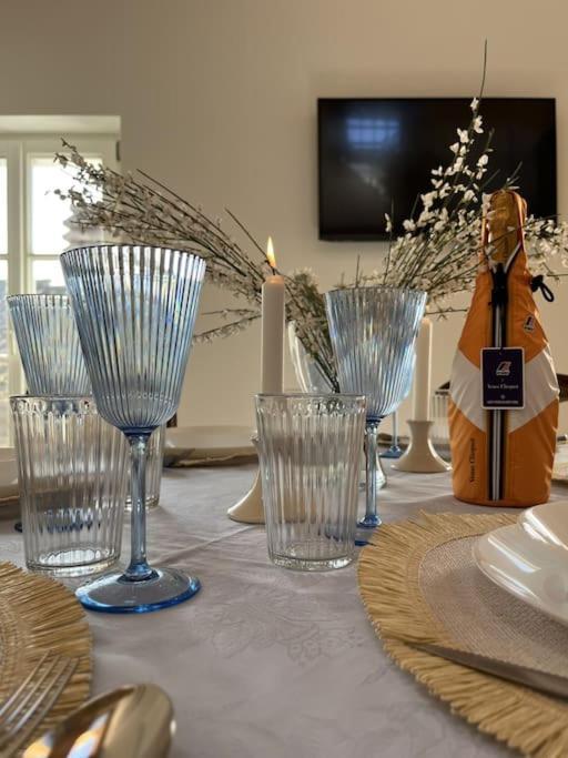 La Piccola Casa Al Lago - Intera Casa Con 3 Camere E 2 Box ซาโล ภายนอก รูปภาพ